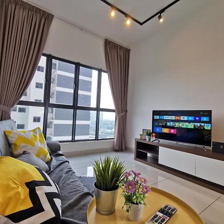 Apartamento 1 Traders Garden 1Br Pool View With Hispeed Internet Netflix Cheras Exterior foto