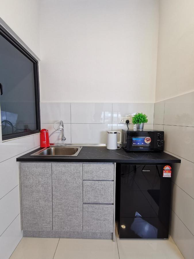 Apartamento 1 Traders Garden 1Br Pool View With Hispeed Internet Netflix Cheras Exterior foto