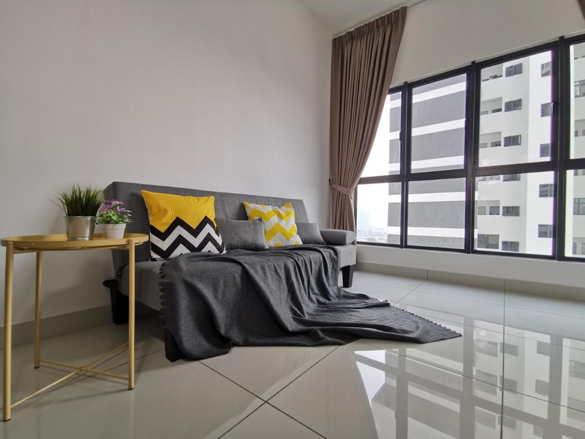 Apartamento 1 Traders Garden 1Br Pool View With Hispeed Internet Netflix Cheras Exterior foto